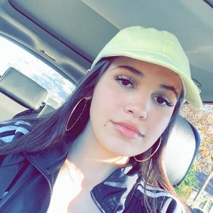 Meet your Posher, Marissa